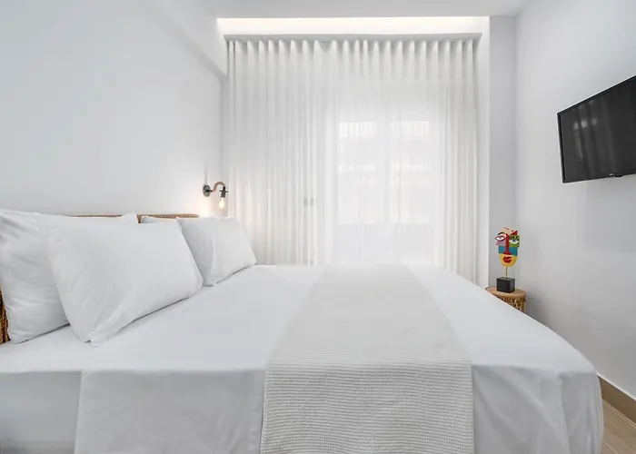 Rizes Suites Metro Dafni